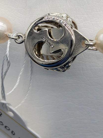 Akoya genuine pearl necklace featuring 7mm white pearls and silver clasp, 41.5cm length