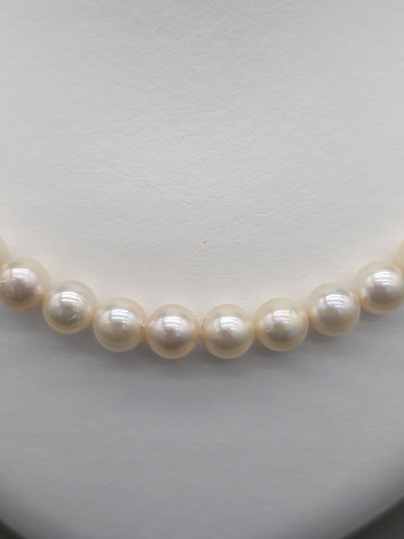 Akoya genuine pearl necklace featuring 7mm white pearls and silver clasp, 41.5cm length