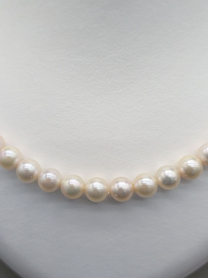 Akoya genuine pearl necklace featuring 7mm white pearls and silver clasp, 41.5cm length