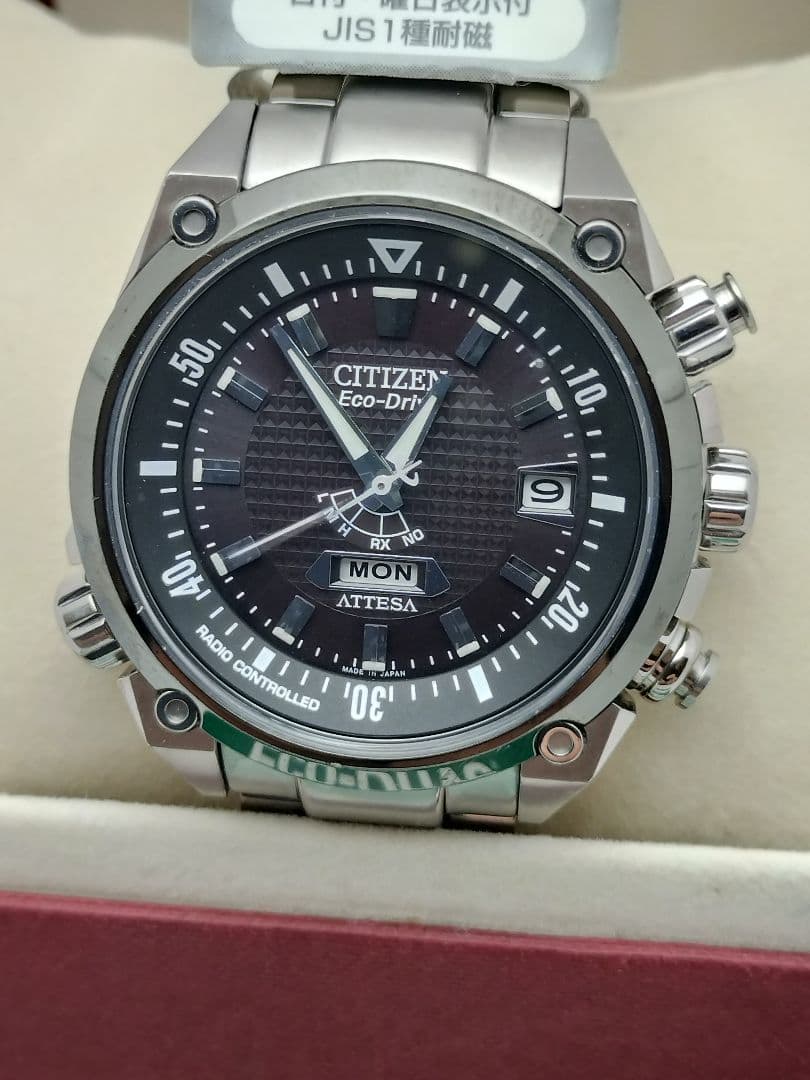 Citizen H106 Solar Men's Watch — Japanese