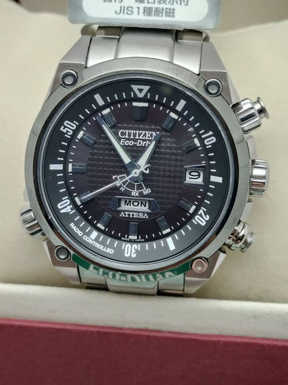 Citizen H106 Solar Men's Watch — Japanese