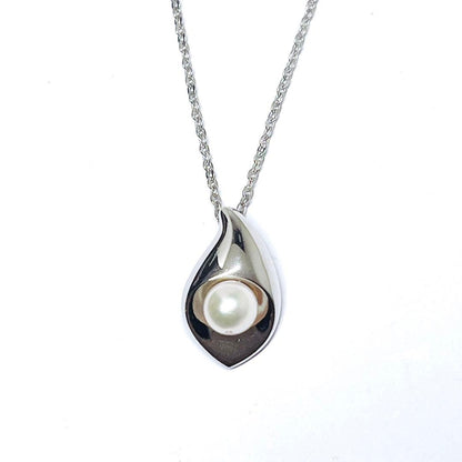 Tasaki Pearl Necklace Drop Droplet featuring 6.3mm pearls on a 40cm silver chain