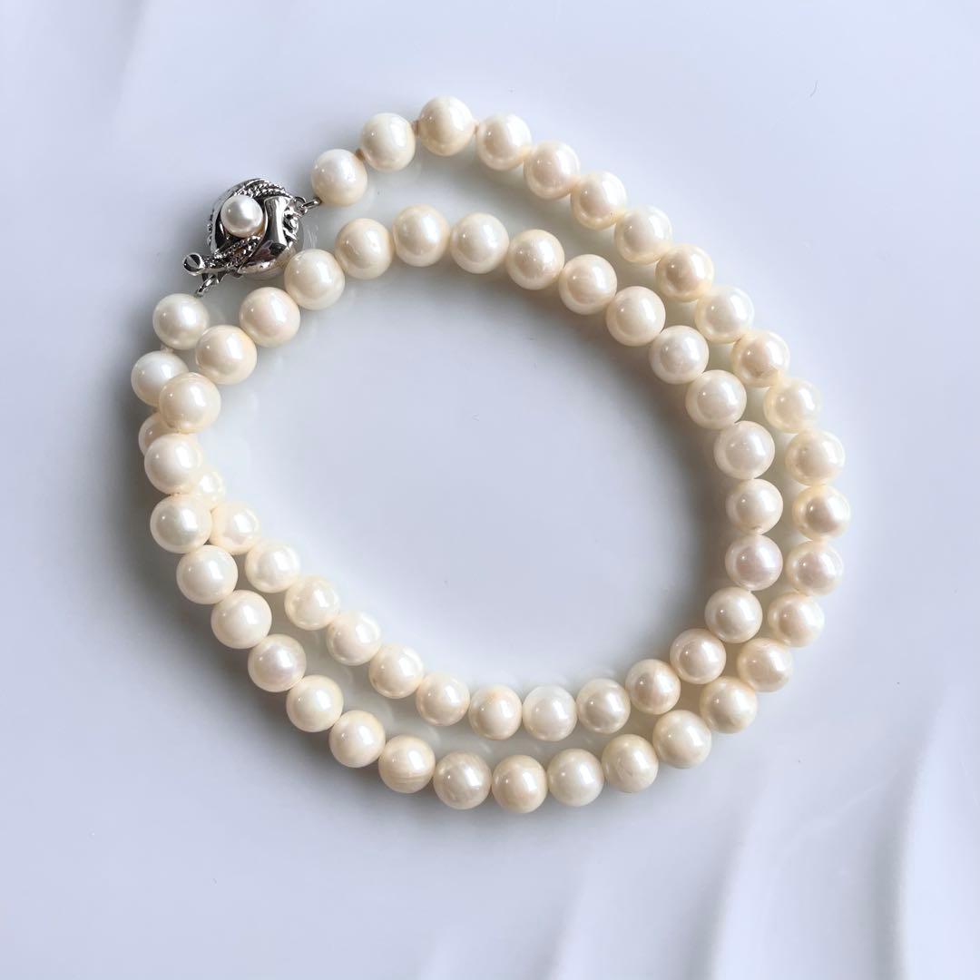 Akoya pearl necklace with 6.5 to 7mm white pearls on silver chain with silver clasp
