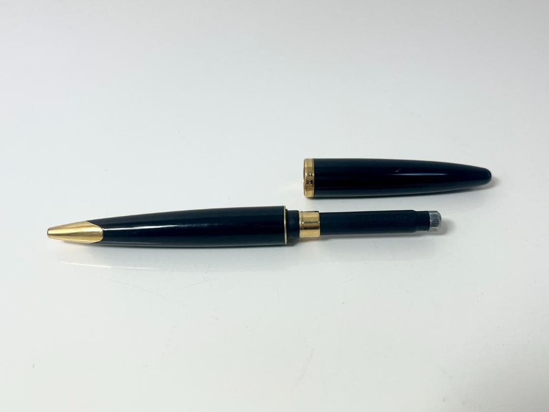 Waterman Carren Black Ballpoint Pen measuring approximately 14 cm in length and 1.4 cm in diameter