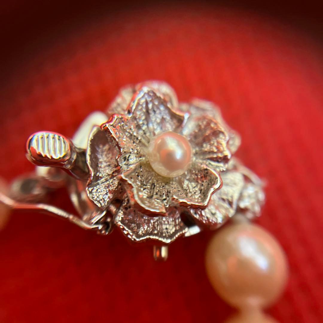 Vintage true pearl necklace featuring 4 cm length and 0.6 to 0.7 cm diameter pearls