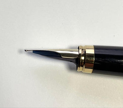 PILOT Cavalier fountain pen in black and brown marble pattern with medium nib, capped, 141mm length