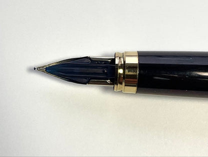 PILOT Cavalier fountain pen in black and brown marble pattern with medium nib, capped, 141mm length