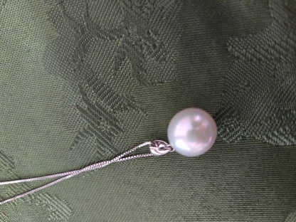 Mikimoto single 10mm white Akoya pearl pendant with K18WG adjustable chain