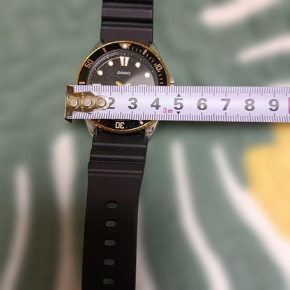 CASIO カシオ カジキ DZ4200-1BD Quartz Men's Watch — Japanese