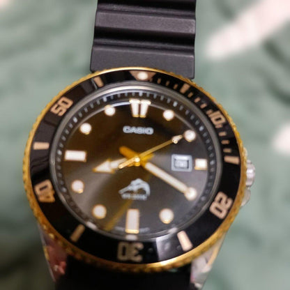 CASIO カシオ カジキ DZ4200-1BD Quartz Men's Watch — Japanese
