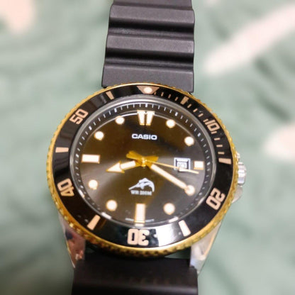 CASIO カシオ カジキ DZ4200-1BD Quartz Men's Watch — Japanese