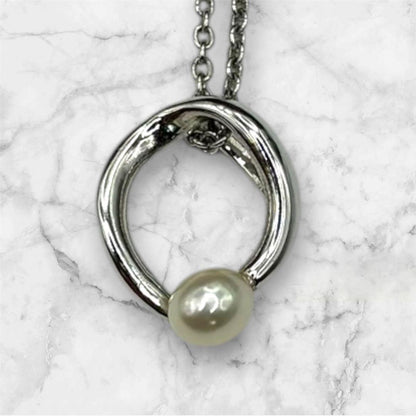 TASAKI Silver 925 Hoop Pearl Necklace with 41 cm silver chain and hoop pearl pendant