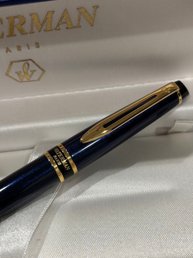 WATERMAN Expert ballpoint pen in navy blue with gold accents, 14 cm length