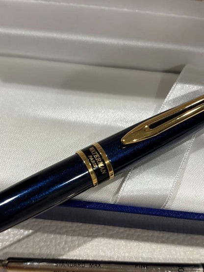 WATERMAN Expert ballpoint pen in navy blue with gold accents, 14 cm length