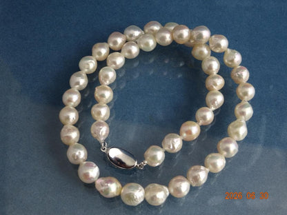 Akoya pearl necklace with 8-8.5mm pearls and silver one-touch SV925 rhodium clasp