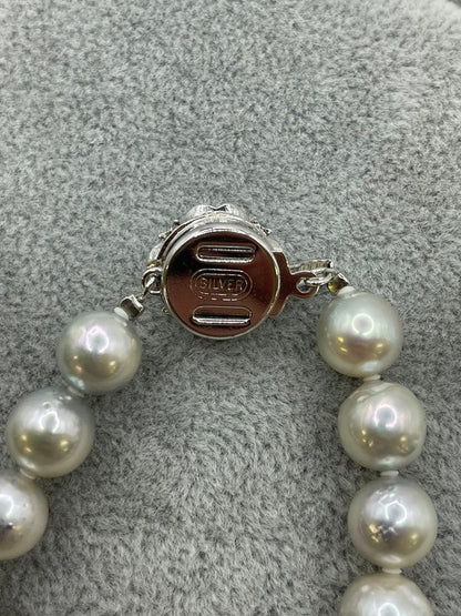 Akoya pearl silver necklace featuring 8.5mm natural blue-gray pearls on a 40 cm silver chain
