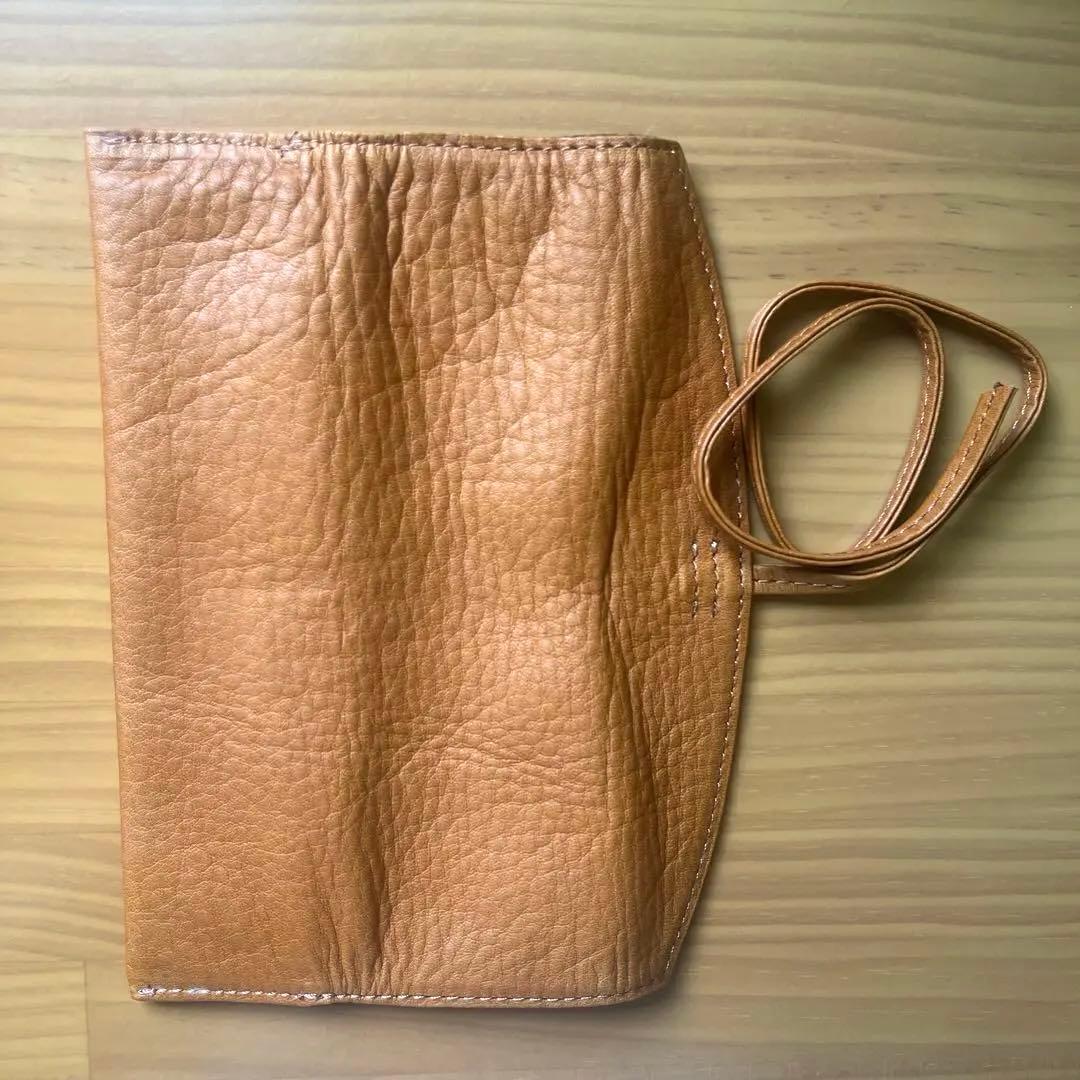 Pilot Ensemble Roll Pen Case PSR1-01-BN in brown color with outer box included