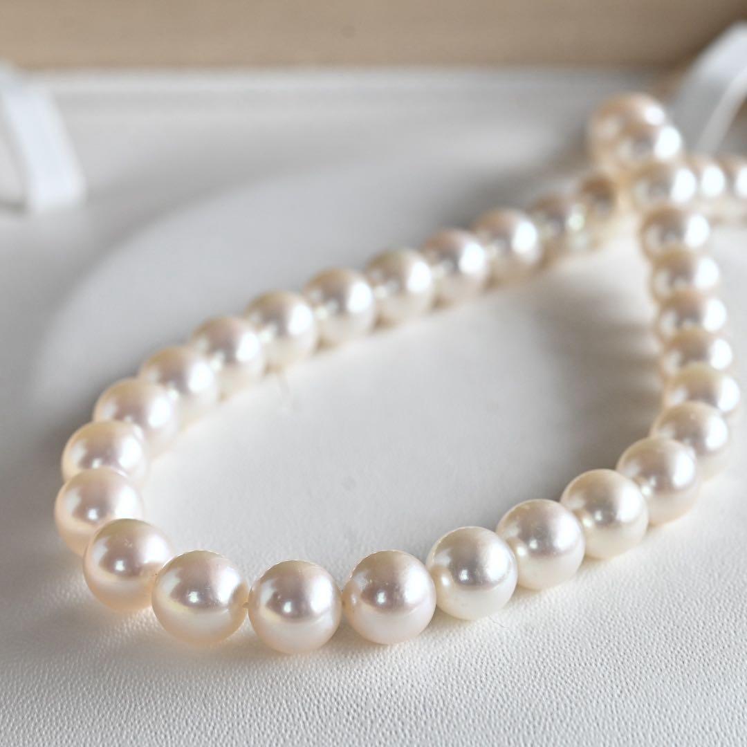 Highest grade Tasaki K14WG necklace with 8.0mm white Akoya pearls and 42cm length