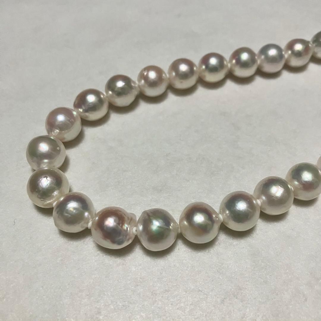 Akoya pearl necklace with 10.0mm white pearls measuring approximately 42.5cm in length