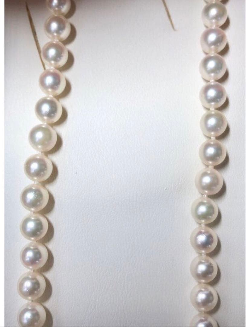 Akoya pearl necklace with 6.5-7.0mm pearls and matching 7.0mm earrings with silver clasp