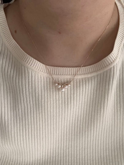 K18 Akoya pearl necklace with 0.16ct diamonds and 46.5cm gold chain showcasing pearls sized 4.3-6.4mm