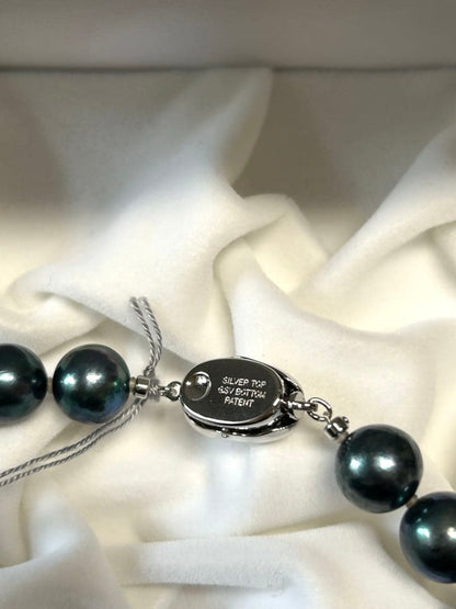 Akoya pearl necklace featuring green and black pearls sized 9.5 to 10mm with 44cm length