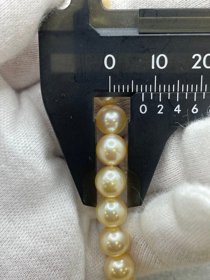Akoya pearl necklace with 7mm genuine pearls on a 40 cm silver chain weighing 33.8 grams