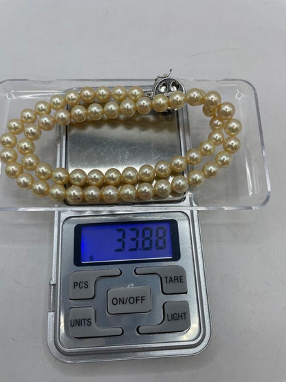 Akoya pearl necklace with 7mm genuine pearls on a 40 cm silver chain weighing 33.8 grams