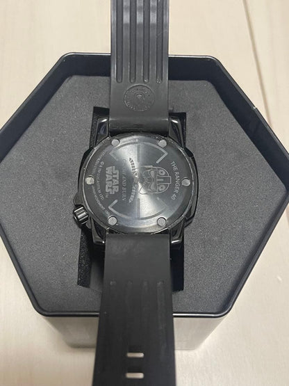 NIXON x Star Wars Quartz Men's Watch — Japanese
