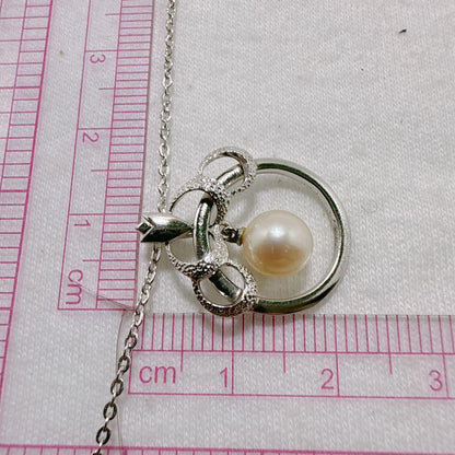 MIKIMOTO Silver Akoya Pearl Round Necklace featuring a single pearl pendant on a 40.5 cm silver chain