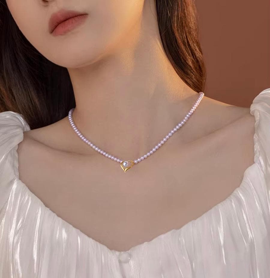 Law K18YG yellow gold heart pendant necklace with 5-5.5 mm Akoya pearl charm