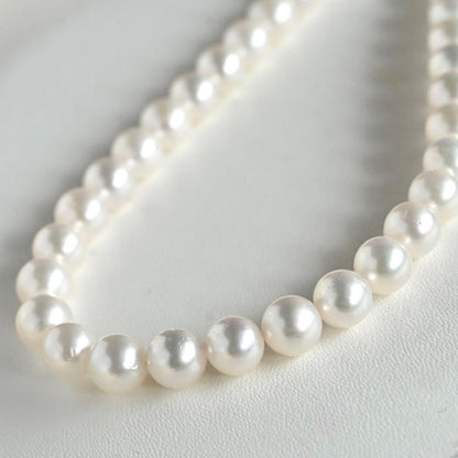 Highest grade Hanadama Taasaki Akoya Pearl Necklace with 7mm pearls and 41.5 cm length