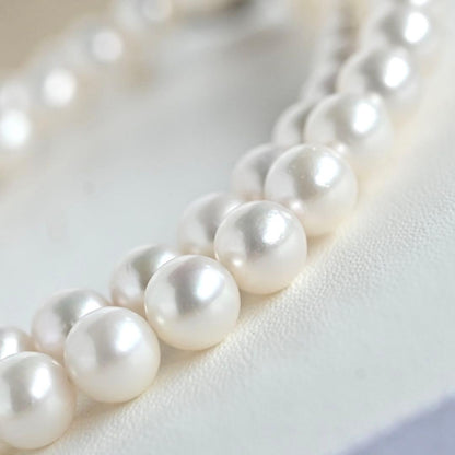 Highest grade Hanadama Taasaki Akoya Pearl Necklace with 7mm pearls and 41.5 cm length