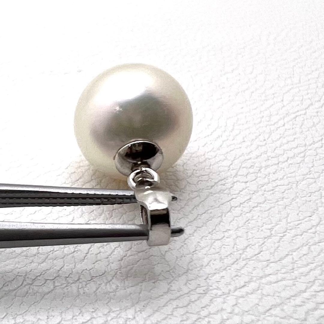 Platinum PT900 pendant top with a 9.1mm round Akoya pearl and 1.2mm width detail