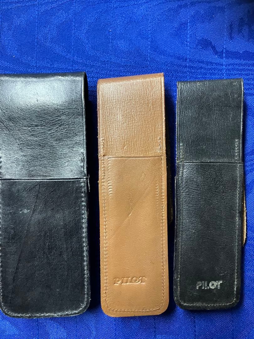 PILOT leather pen case 6 piece set in brown and black, showcasing retro Showa design
