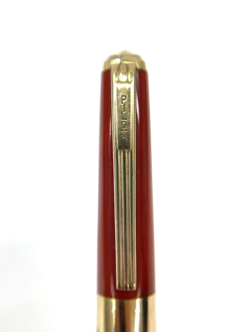PILOT fountain pen with 14K inset nib in Bordeaux color on white background