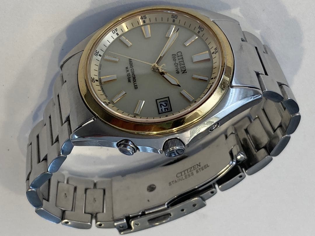 Citizen V157-0BX0 Solar Men's Watch — Japanese