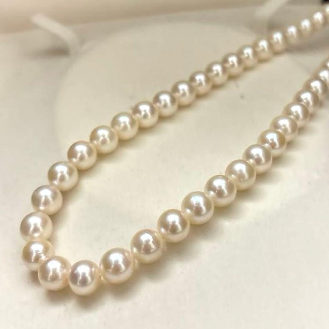 New Finish Akoya pearl necklace with 8mm white round pearls, 41cm length