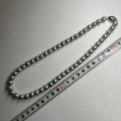 Akoya pearl necklace with blue gray pearls measuring 7.9-8.4mm weighing 41 grams
