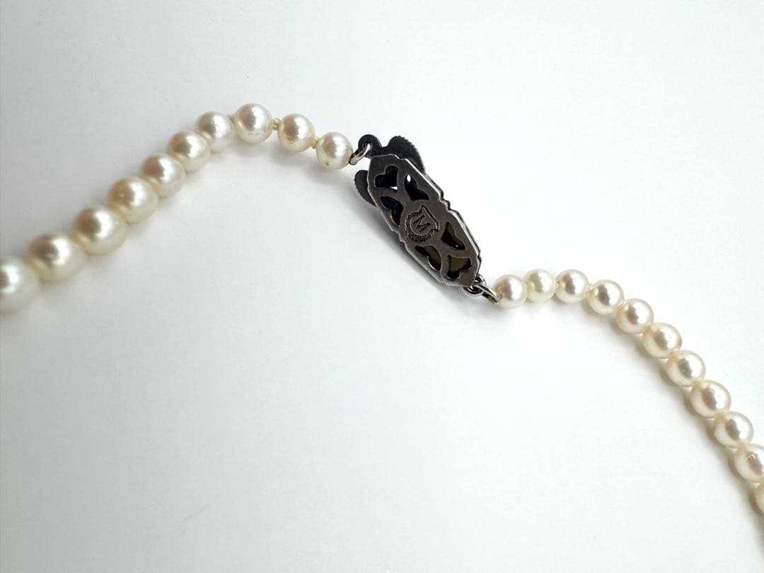 Mikimoto Baby Pearl Necklace with 3.8-4.5mm pearls measuring about 36cm in length weighing 10.9g
