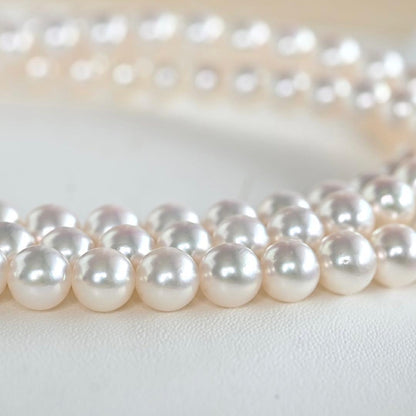 Highest grade Aurora Hanadama Tasaki Akoya long pearl necklace measuring 82 cm with 6.3 mm pearls
