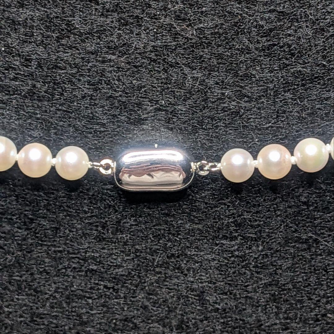 SV Akoya Pearl Necklace with 5.5mm pearls measuring 42cm in length and 21g weight