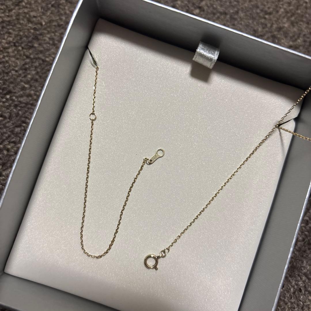 Agat K10 LOVE Necklace with a pointed 0.01 carat diamond and adjustable two-stage chain
