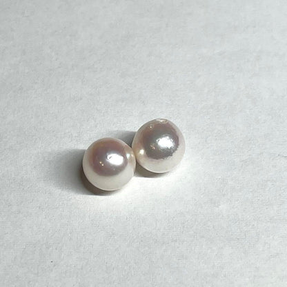 Aurora Hanadama Grade Akoya Pearl Necklace 8-8.5mm pearls with silver clasp displayed with paulownia box