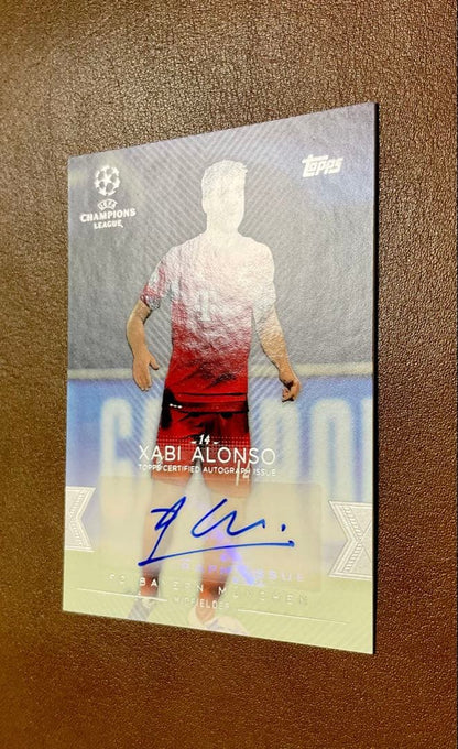 Shavi Alonso Bayern Signed Card — Japanese