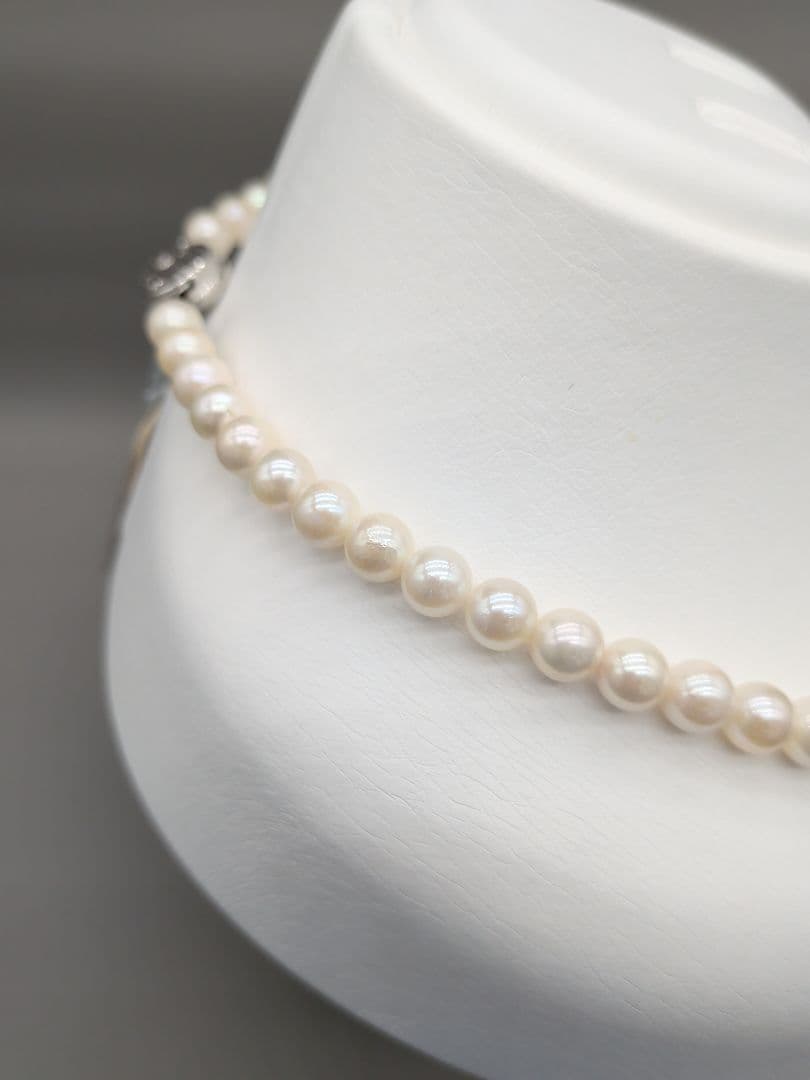 Kuro Akoya genuine pearl necklace with white 7-7.5mm pearls and silver clasp, 42.7cm length