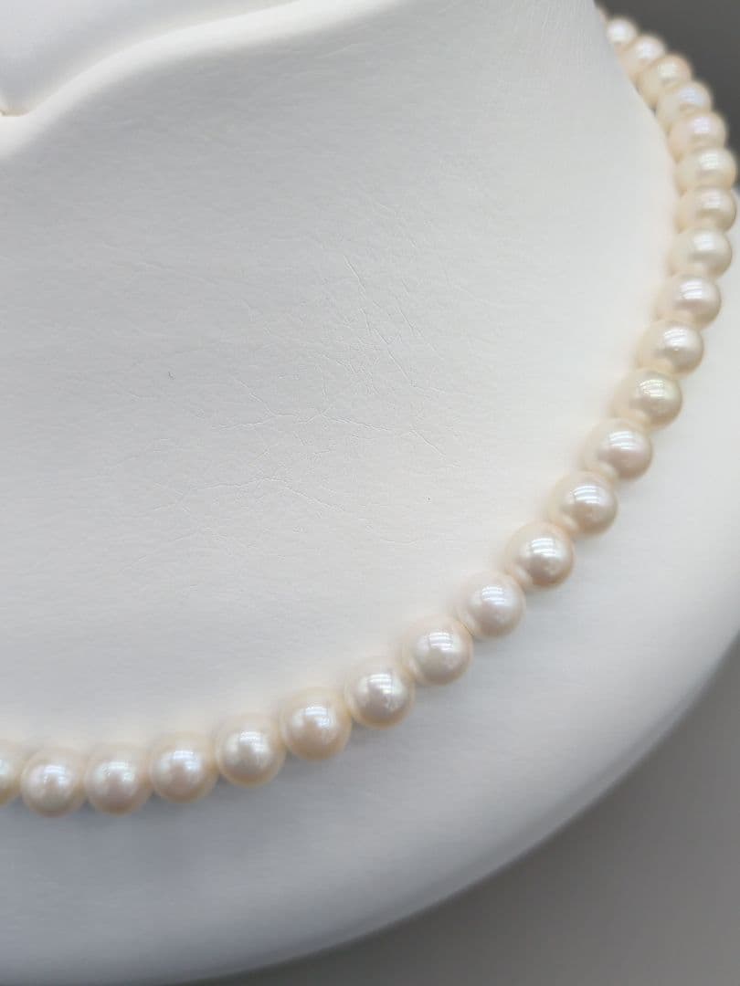Kuro Akoya genuine pearl necklace with white 7-7.5mm pearls and silver clasp, 42.7cm length