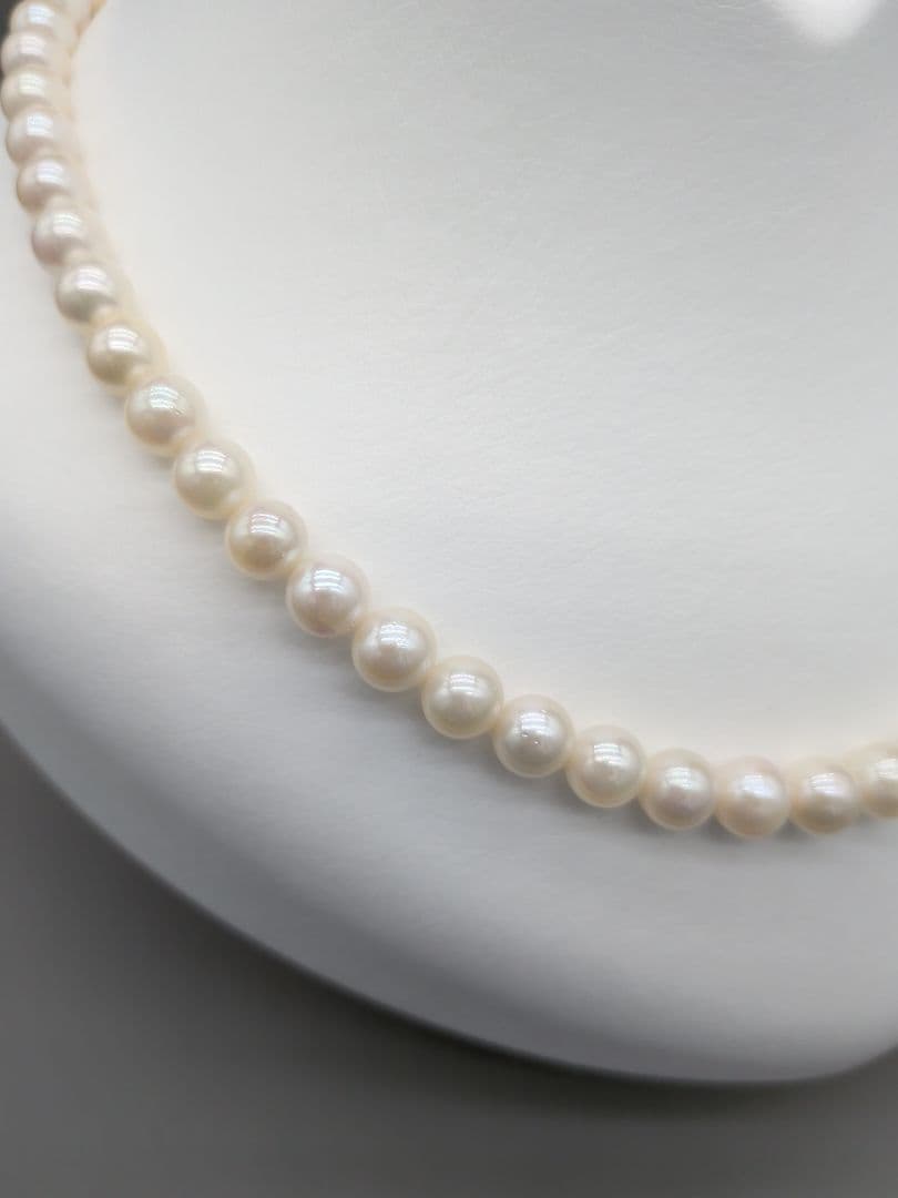 Kuro Akoya genuine pearl necklace with white 7-7.5mm pearls and silver clasp, 42.7cm length