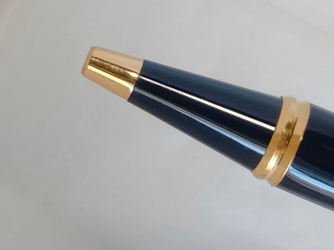 Waterman ballpoint pen in classic design with shiny metal finish and no major scratches