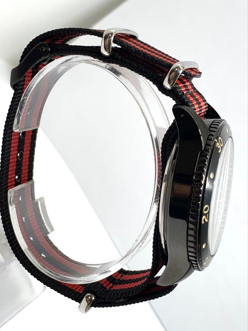 TIMEX R7-2949 Quartz Men's Watch — Japanese